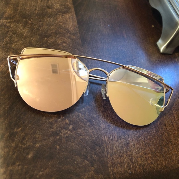 Sunglasses - Picture 1 of 4